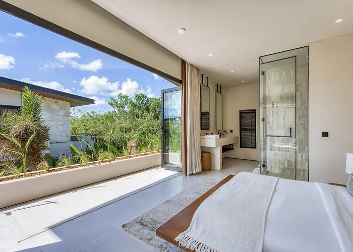 Bold - Modern Tropical Pool In Bingin Villa